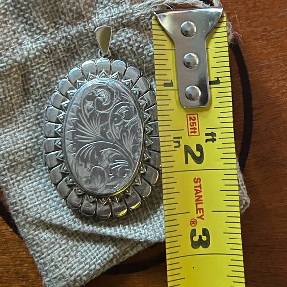 Birmingham Sterling Large Locket Antique - Org. $700 - Picture 8 of 10